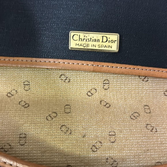 Christian Dior Vintage black shiny canvas and tan leather shoulder bag - Picture 13 of 17